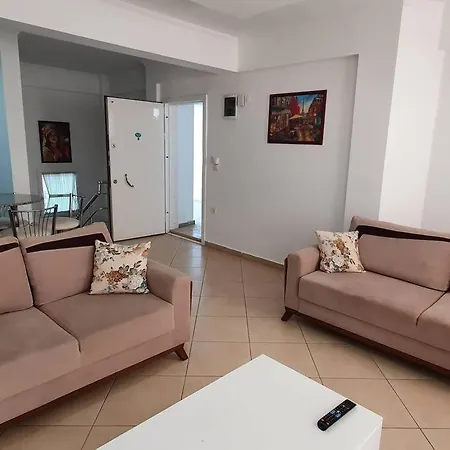 Oludenizde Havuzlu 2+1 Dublex Apart Apartment Fethiye